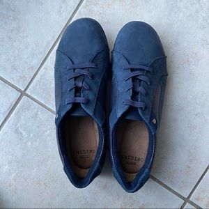 Earth Origins Moccasin Blue Sample Shoes brand new without tag size 7 - 7 1/2